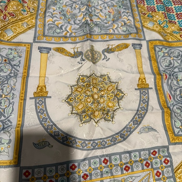 Hermes Scarf - Picture 5 of 8